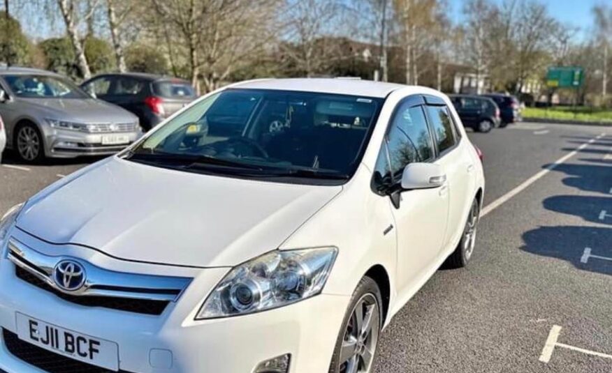 Toyota auris 2011