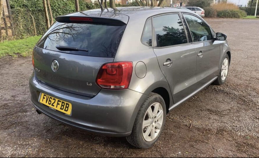 2012 Volkswagen polo