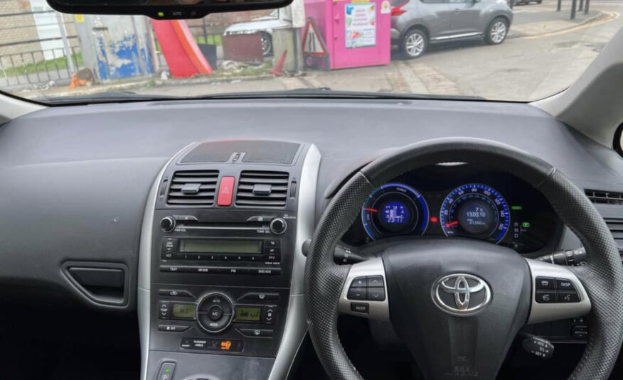 2012 Toyota Auris