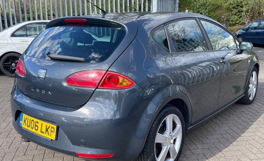 SEAT , LEON  2006(06) 2.0 TDI Sport DSG Euro 4 5dr