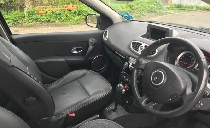 2010 Renault Clio 1.6 Initiale TomTom –