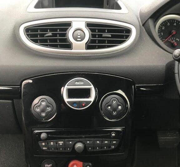 2010 Renault Clio 1.6 Initiale TomTom –