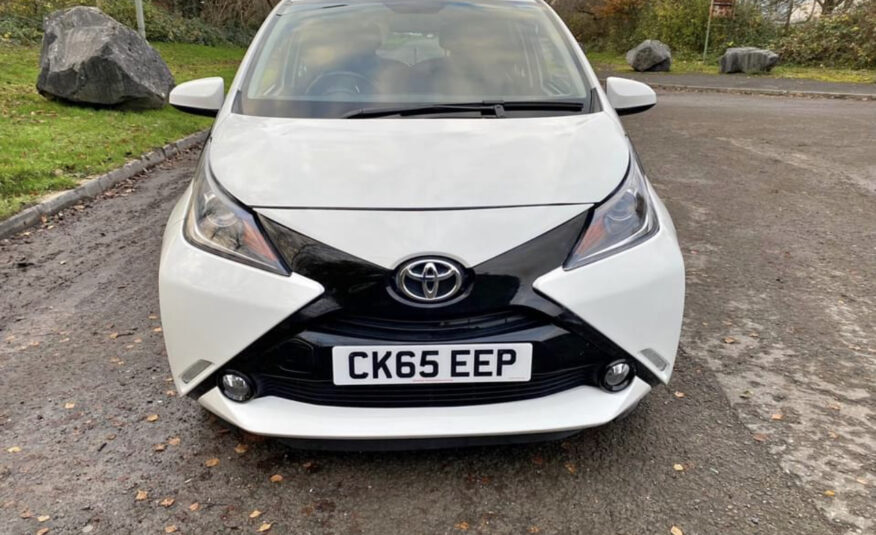 2015 Automatic Toyota Aygo X-Pression Vvt-1 Cvt