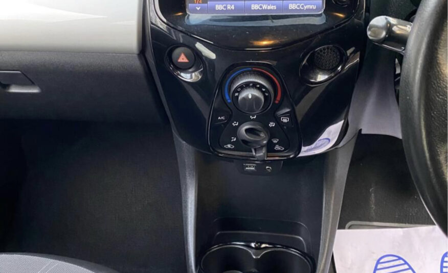 2015 Automatic Toyota Aygo X-Pression Vvt-1 Cvt