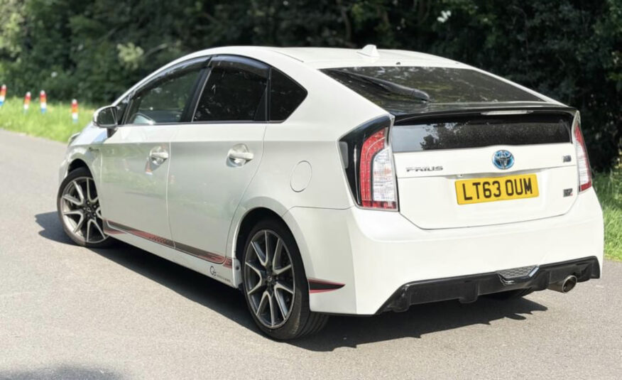 2013 TOYOTA PRIUS G’S SPORTS HYBRID AUTOMATIC PETROL GS NEW.