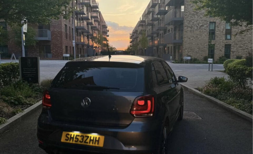 Volkswagen Polo 1.4L Grey