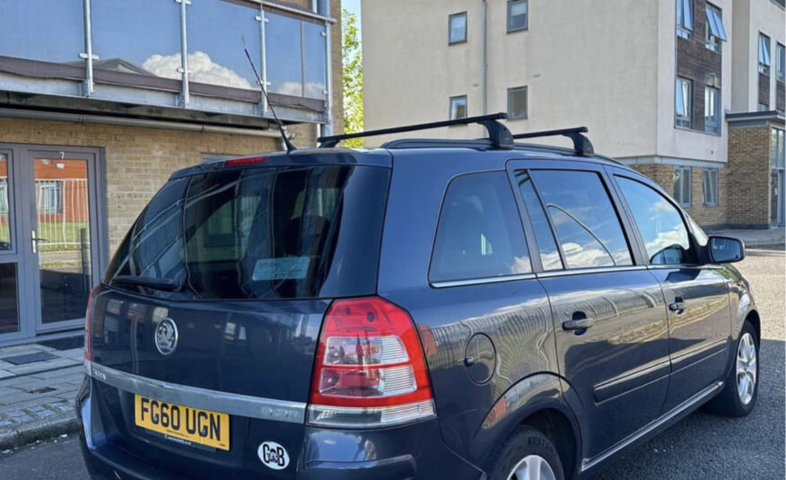 Top Spec Vauxhall Zafira AUTOMATIC 7-Seater .