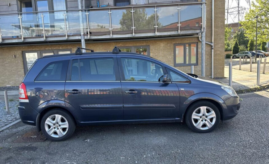 Top Spec Vauxhall Zafira AUTOMATIC 7-Seater .