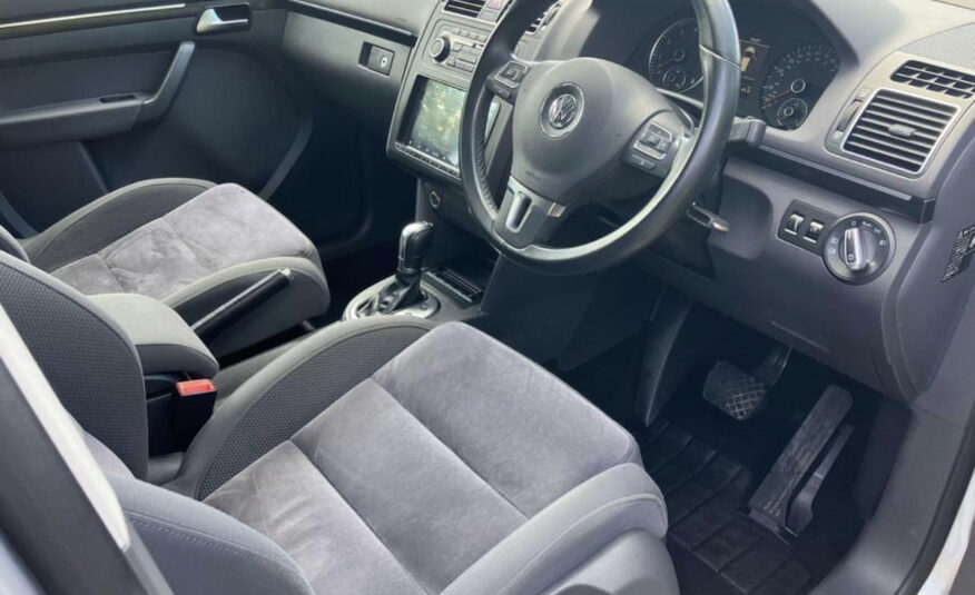 2012 Volkswagen TOURAN PETROL