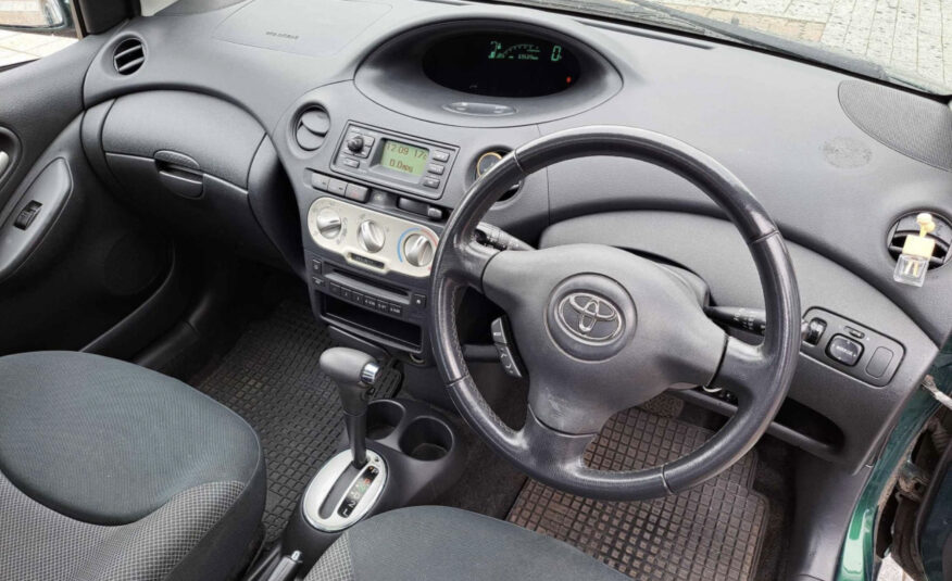 2004 Toyota Yaris