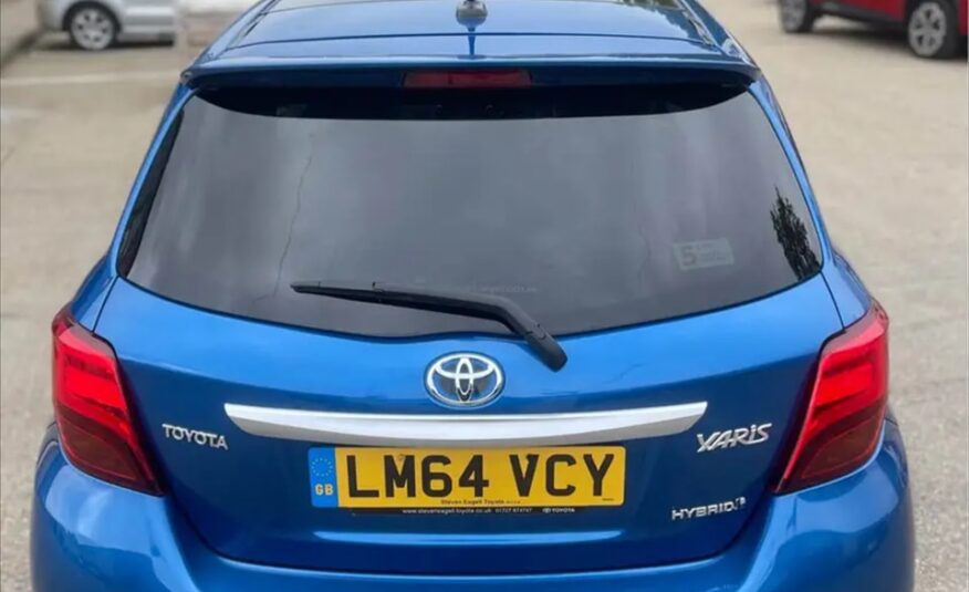 Toyota Yaris Hybrid excel 2014 year Panoramic sunroof