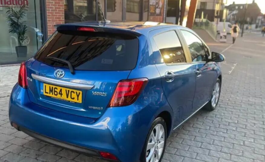 Toyota Yaris Hybrid excel 2014 year Panoramic sunroof