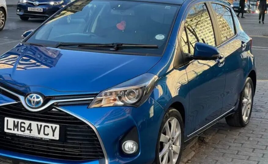 Toyota Yaris Hybrid excel 2014 year Panoramic sunroof