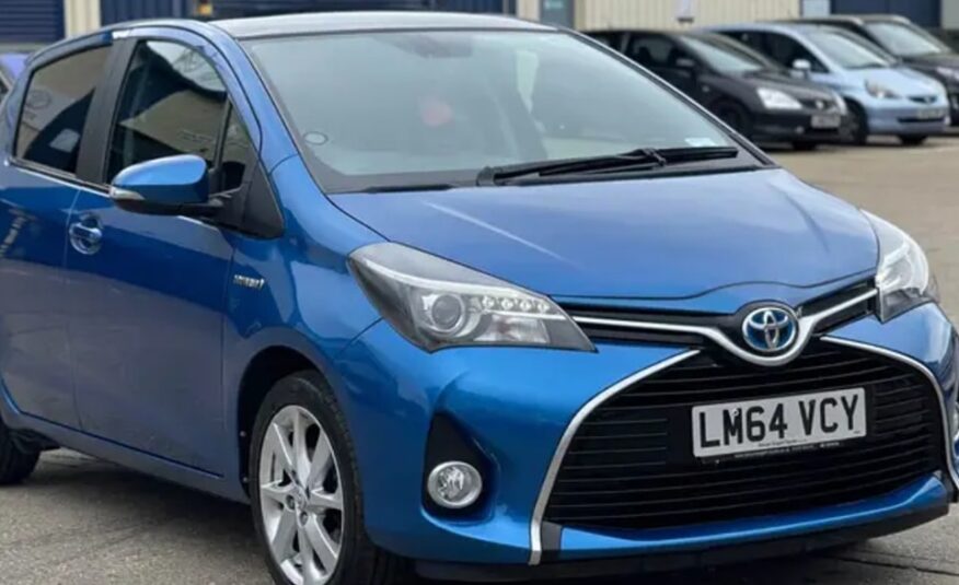 Toyota Yaris Hybrid excel 2014 year Panoramic sunroof